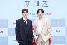 제대한 송강·입대한 이준영, 한 피아노 앞에…"'포핸즈'에 모든 것 걸어" [종합]