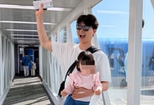 "다시 탈게요" 박수홍 가족 탓 비행기 지연..."판단 미숙" 사과