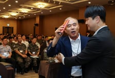 "이재명 앞잡이 아냐" "매국노들"…야유·욕설 이어진 사관학교 공청회