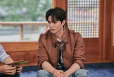 '유퀴즈' 송강, 군 에피소드 공개 "1일 1팩,  책 400권 읽었다"