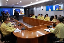네팔 홍수로 '연락두절' 한국인 9명…조현 "고립 국민 10명 안전 확인"