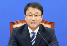 한병도 "국힘 워크숍에 박근혜 초청…기이한 퇴행이자 헌정 모욕"