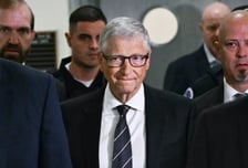 빌 게이츠 "AI 격변, 인간전용구역 두자…시진핑과 머리맞댈것"