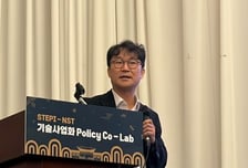 "특허·공간이 기업 생존 좌우 안 해…아젠다로 묶고 AI로 딜 흐름 봐야"