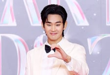 '의혹 해방' 김수현, 18개월만 국내활동 복귀