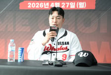 'MLB 출신' 최지만, KBO서 뛸까...신인 드래프트 도전