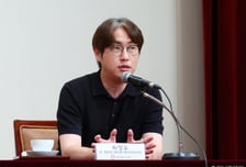 하정우, AI전략위 부위원장으로 靑 복귀…"대체불가 대한민국 실현 매진"