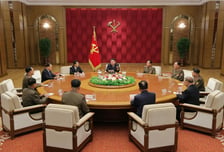 北, 6개월 만에 軍 수뇌부 조직개편…박정천 복귀·노광철 경질