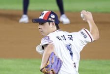 [포토] 박치국, 최민석 13승 지킨다