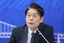 "野, 미래인재도 좌클릭인가" 한민수 맹공에 김민석 '공개 칭찬'