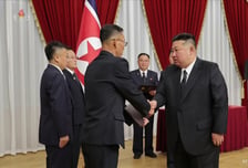 [속보]북한 "미국 적대시정책, 최강경으로 대응…대미정책 변화 없다"