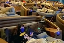 "월 8000원에 영화관 낮잠" 커피도 공짜...직장인 몰려갔다