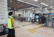 서울교통공사, '보행약자 서포터즈' 100명으로 확대…25개 역 배치