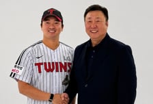'아직 안 늦었다' 굿 뉴스 속속→다시 기억하자, LG는 '디펜딩 챔피언' 맞다