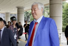 경찰, '102억원 불법 정치자금 의혹' 전광훈 피의자 조사