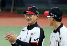 '와' 고우석 없어도 이틀간 불펜 9⅔이닝 무실점! 사령탑도 6인 직접 언급 "지키는 야구로 승리... 우리 불펜 칭찬하고 싶다" [잠실 현장]