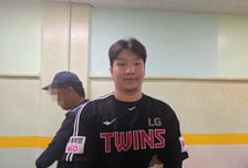 "시즌 끝까지 못 치면 어떡하지" WBC 영웅 문보경도 두려웠다, 4번 부담 내려놓자 타율 0.394... 지금부터 시작이다 [인터뷰]