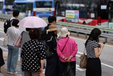 추석 앞두고 서울 버스 멈추나…16일 첫차부터 전면 파업 예고
