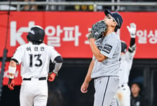 '1회초 5점 먼저 뽑고도 졌다' 한화 9연패 수렁, '안현민 연타석포' KT 1위 복귀 [수원 현장]