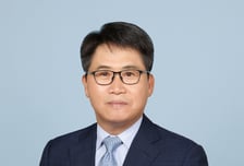 법무법인 율촌, 김형배 전 공정거래위원회 상임위원 영입