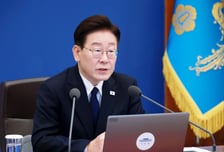 李대통령, 외국인 연금 논란에 '최소 거주기간' 검토 지시…"정밀·공정해야"