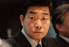 '닥터X' 손현주, 압도적 카리스마...김지원과 충돌 예고