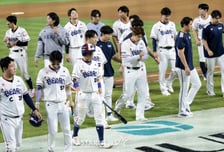 두산 팬심 분노 폭발! LG 3연전 스윕→구단 SNS 댓글 4천개 돌파 '5년 연속 상대 전적 열세'에 분통