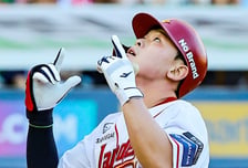 "저는 저렇게 못 치겠죠?"→"응 안돼" 297홈런 거포도 놀란 파워, "내년엔 더 좋아질 것" 기대만발 전의산 성장 스토리