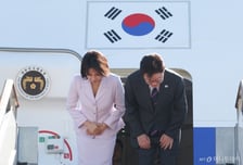 李대통령, 프랑스로 출국…K-컬처로 '세계 7위' 경제 시장 정조준