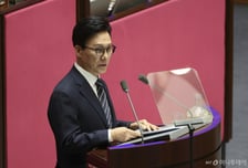 '미국' 최다 거론 김민석 "국제정세 바뀐다"… AI·당정관계도 강조