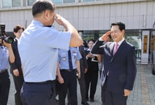 30년만에 공사 찾은 '공군 장교' 장동혁 "사관학교 통폐합 반드시 막겠다"