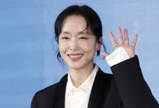 "전도연, 100년에 한 번 나올 명연기"…베네치아 극찬