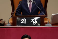 金 "개헌, 국민 원하는 선까지… 메가특구법 최우선"
