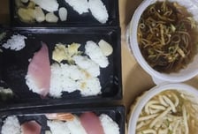 '초밥 식었다' 환불 요구한 손님… 회 쏙 빼먹고 밥만 반품?