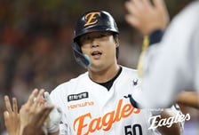 "아직 전성기 안 왔다" 이적 첫해 '30홈런' 커리어하이, 한화 강백호의 큰 그림 '100억도 싸다'