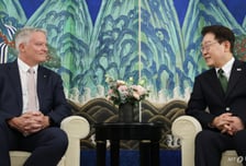 李대통령 "양극화 완화 노력, 강조했으면"…OECD사무총장 "전적 동의"