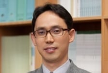 "백금 없이도 거뜬" 아주대, 고효율 그린수소 생산 촉매 길 열어