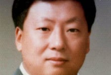 '허위 세금계산서' 전인장 전 삼양식품 회장, 집행유예·벌금 191억 확정