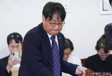 "총파업에 기싸움까지"…흔들리는 공급 '투톱'