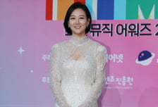 장윤정 친모, 딸 이름 내세워 3100만원 사기...1심 징역 10개월