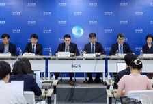한은, 추가 금리인상 시기·속도 저울질…"10월 인상 단정은 무리"