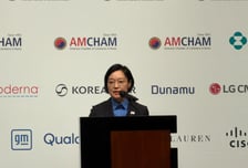 한성숙 총리 "美 기업 차별 안 해…국내 기업도 똑같이 규제"