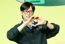 "다 챙겨보는 것은 사실" 유재석 'TV 40대설' 해명