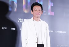 '황정민 스토킹' 40대 여성, 벌금 300→600만원 됐는데…또 불복