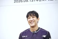 "난 항상 KT맨, 톱클래스 선수 아니었지만..." KBO 최다안타 7위 황재균 마지막 인사 [수원 일문일답]