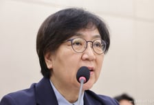 정은경 복지부 장관 "김승원 식약처 청탁 의혹, 안전성 명확히 지켜져야"
