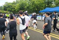 구강암 환자 위해 140명 함께 뛰었다… JT·JT친애저축, 공동 후원