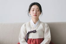 "젖 잘 나오냐" 묻는 시아버지…며느리 "딸한텐 안 그러면서"