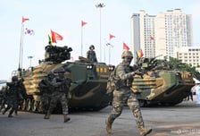 해병대, 76주년 인천상륙작전 전승 행사…"준4군체제 확립할 것"