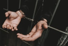 "바람피웠지?"...가석방 60대, 사실혼 아내·장모 흉기 부러지도록 찔러